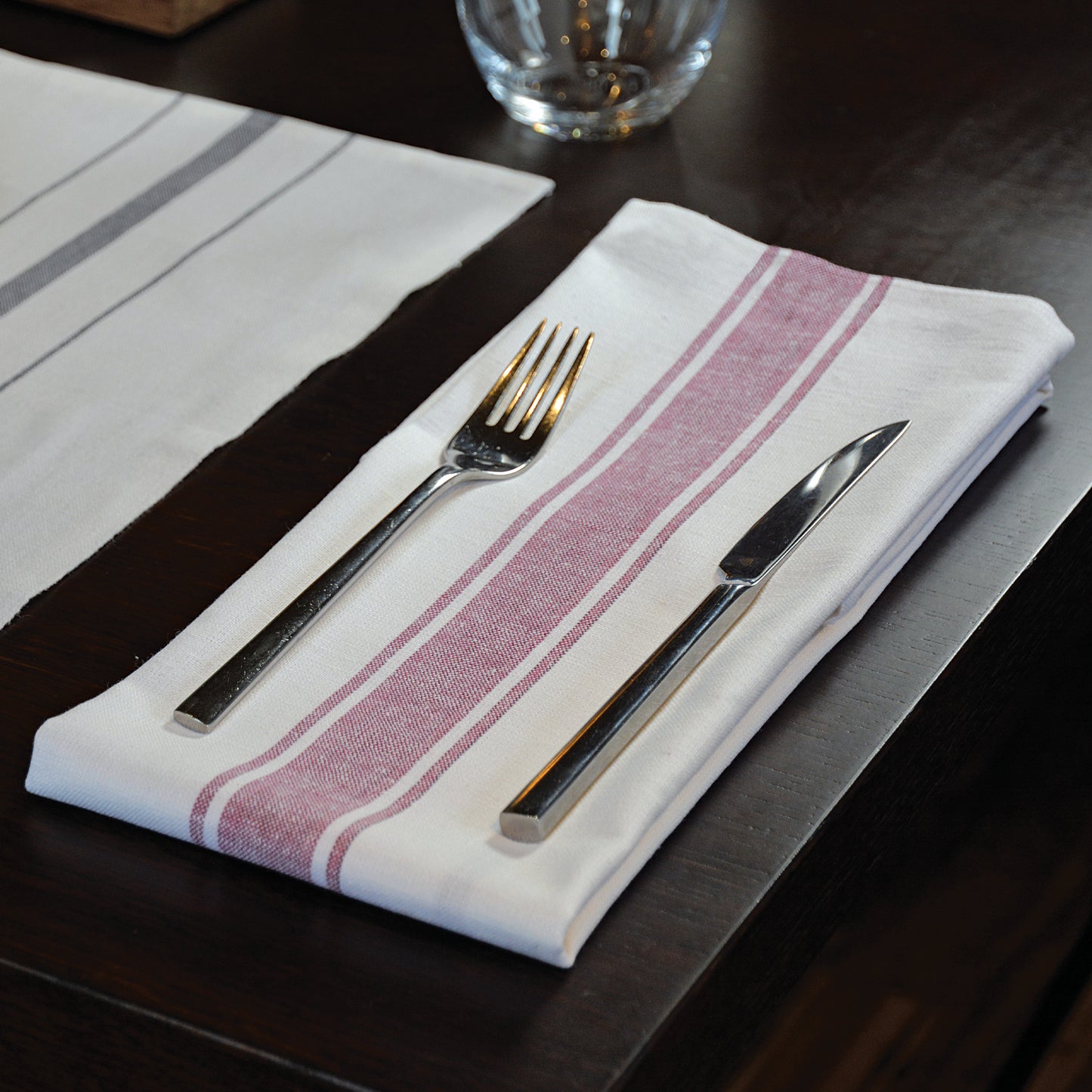 Napkin – Centre Stripe (Pack of 250)